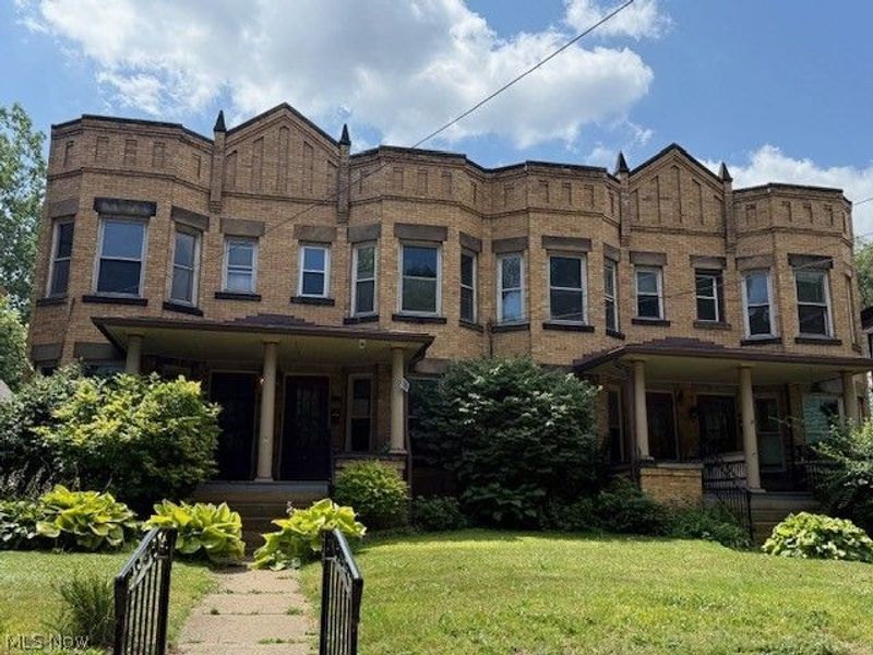 4309 Clinton Avenue, Cleveland, OH 44113 Photo 1