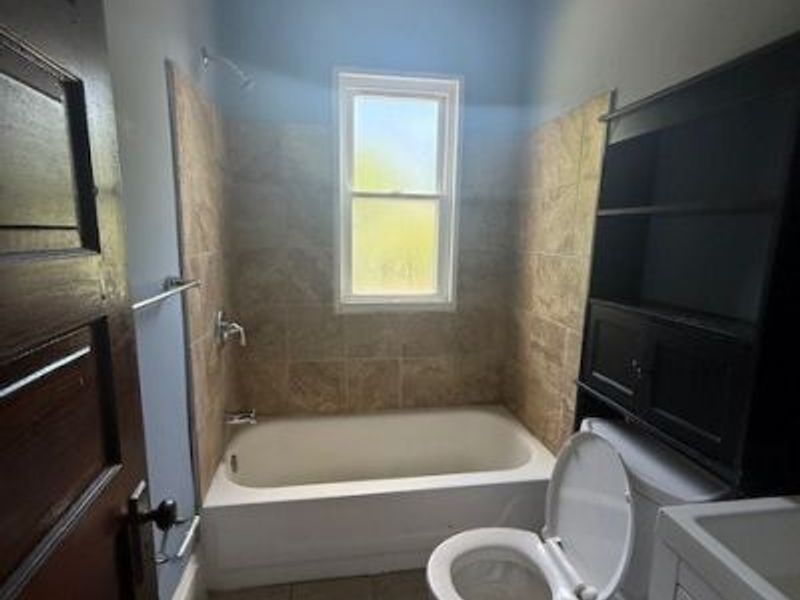 4309 Clinton Avenue, Cleveland, OH 44113 Photo 16