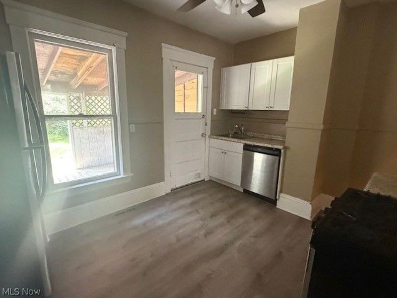 4309 Clinton Avenue, Cleveland, OH 44113 Photo 17