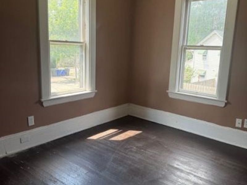 4309 Clinton Avenue, Cleveland, OH 44113 Photo 4
