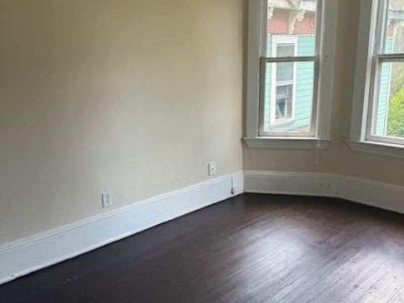 4309 Clinton Avenue, Cleveland, OH 44113 Photo 5
