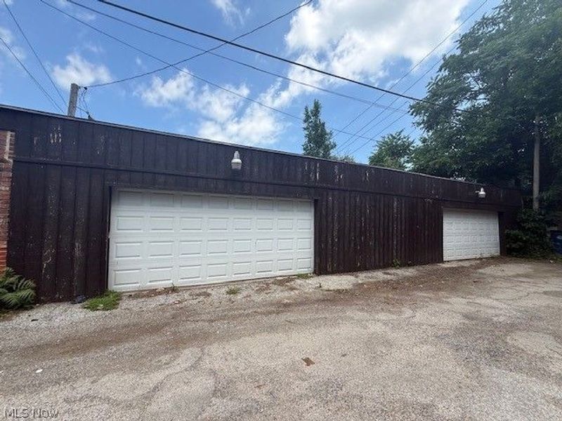 4309 Clinton Avenue, Cleveland, OH 44113 Photo 8