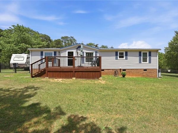 180 B Austin Drive , Eden, NC 27288
