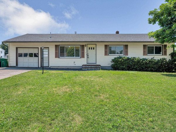 7 Raleigh Drive, Nashua, NH 03062
