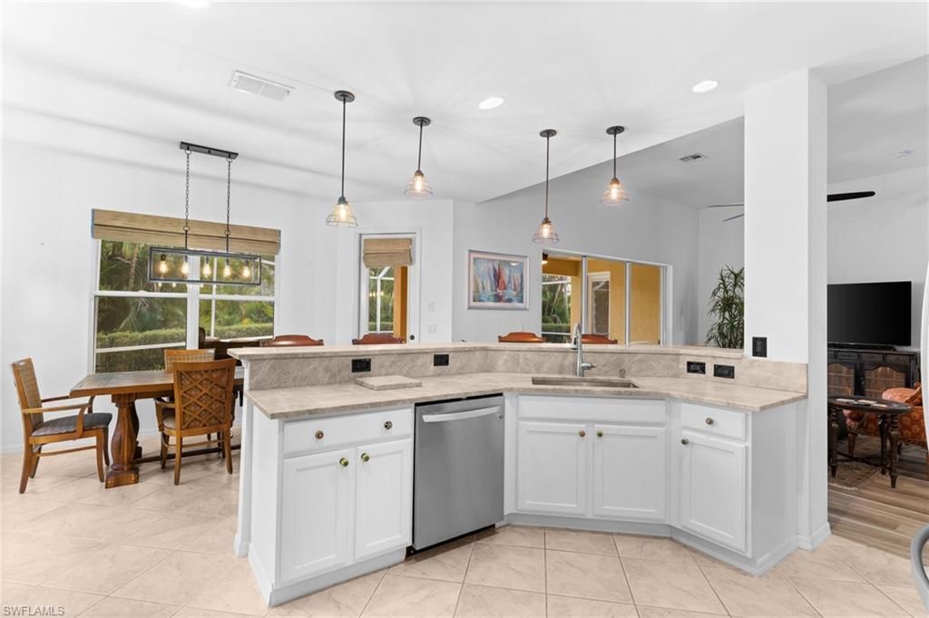 5005 Old Pond Dr, Naples, FL 34104 Photo