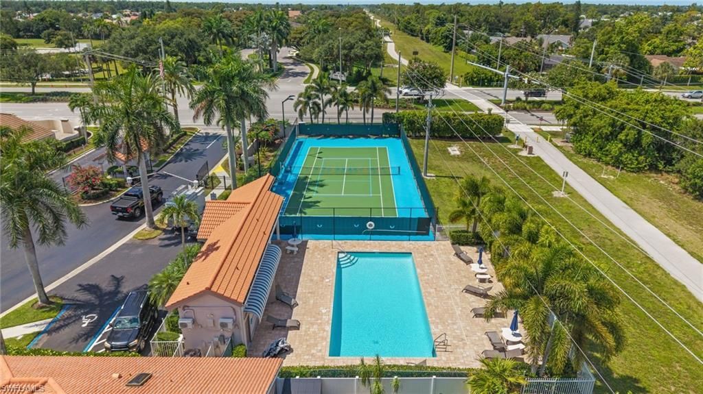 5005 Old Pond Dr, Naples, FL 34104 Photo