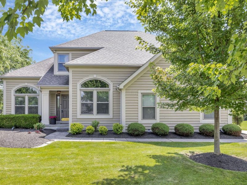 8792 Sunart Court S, Dublin, OH 43017 Photo 2