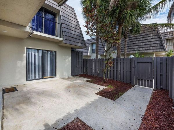 1761 N Congress Avenue, West Palm Beach, FL 33401