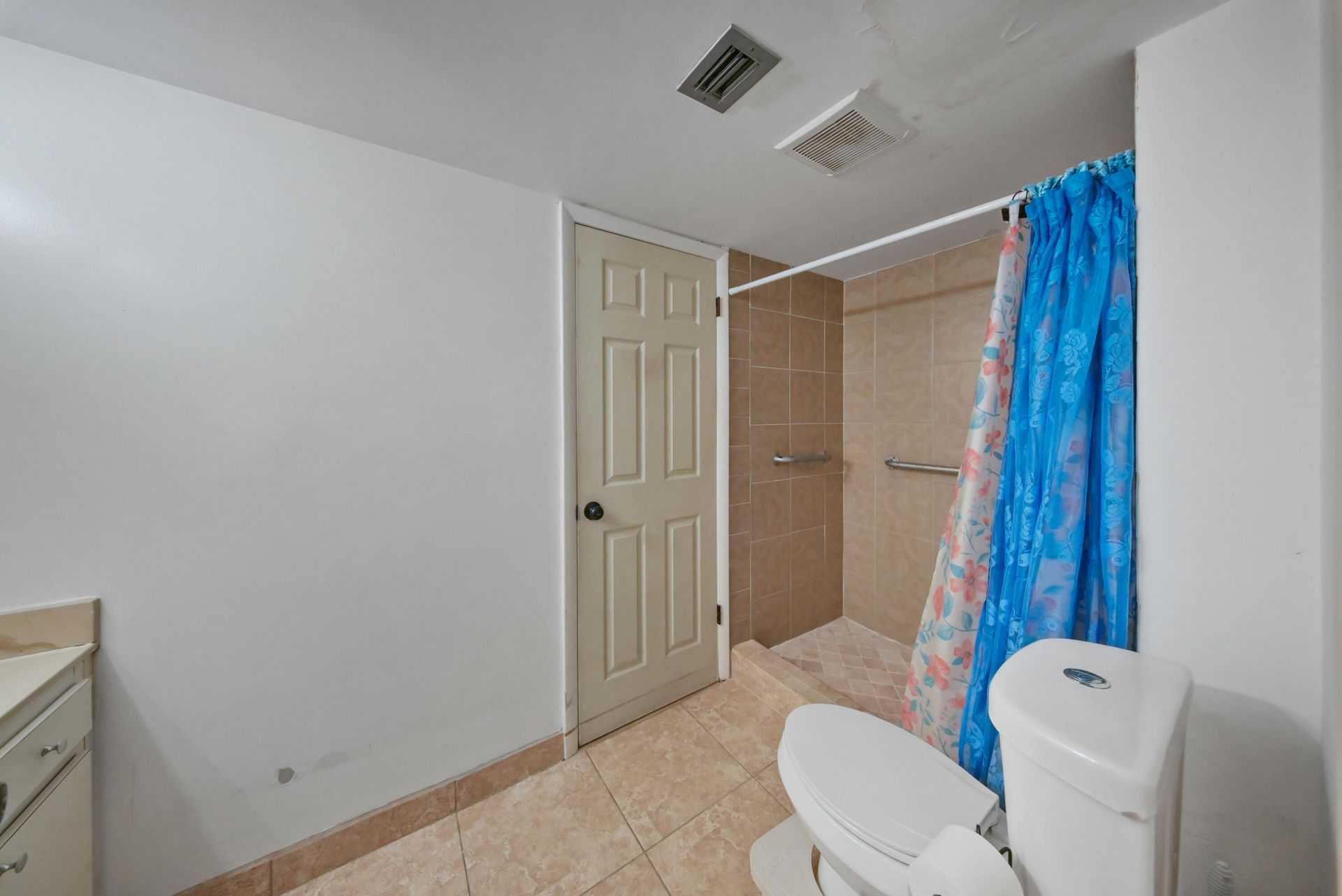 20860 San Simeon Way, Unit 109-6, Miami, FL 33179 Photo