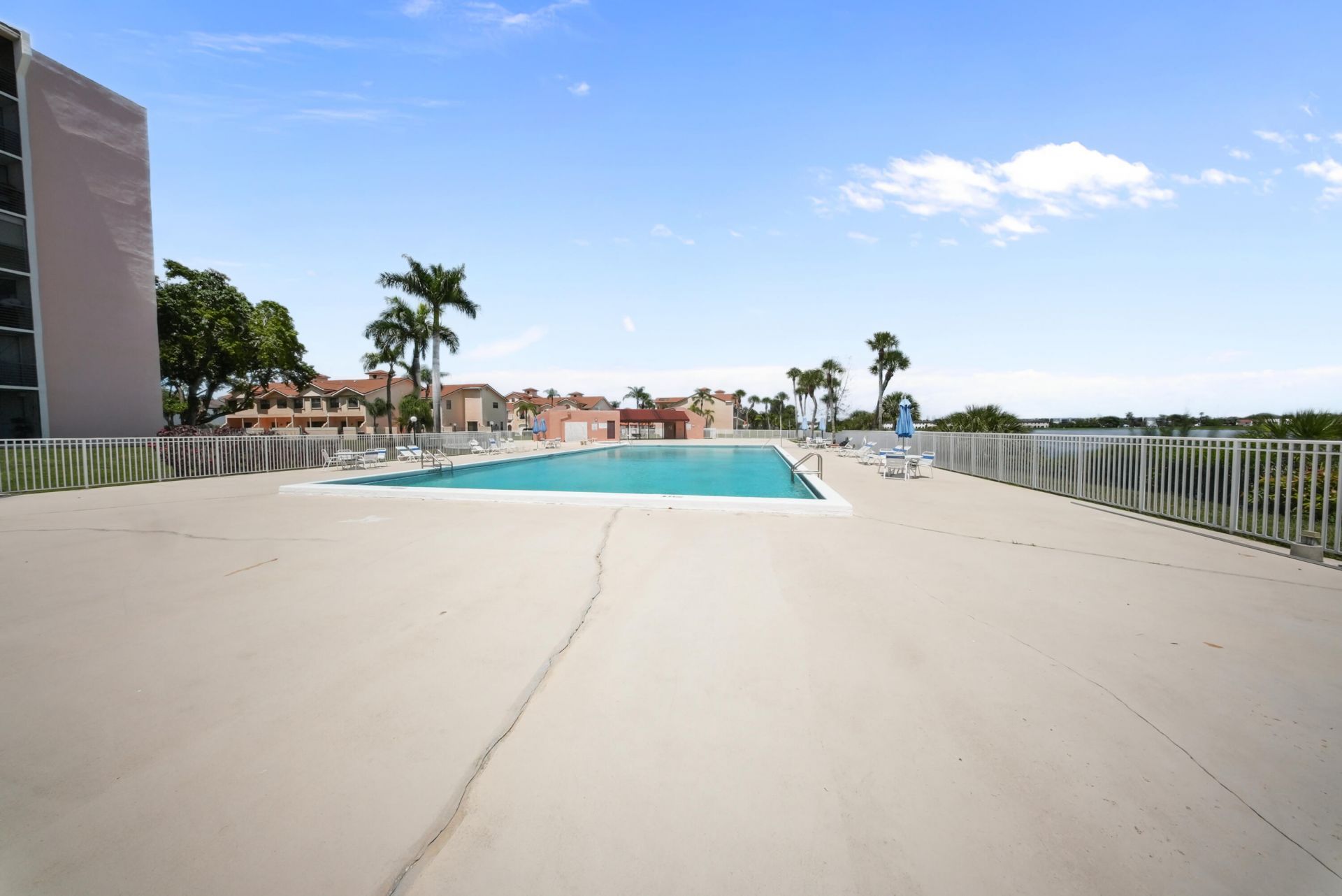 20860 San Simeon Way, Unit 109-6, Miami, FL 33179 Photo