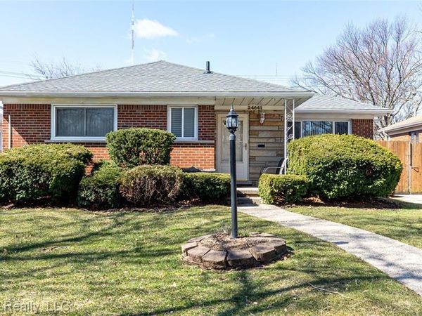 24641 Church Street, Oak Park, MI 48237