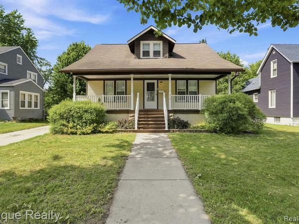 819 Tunnel Street , Port Huron, MI 48060