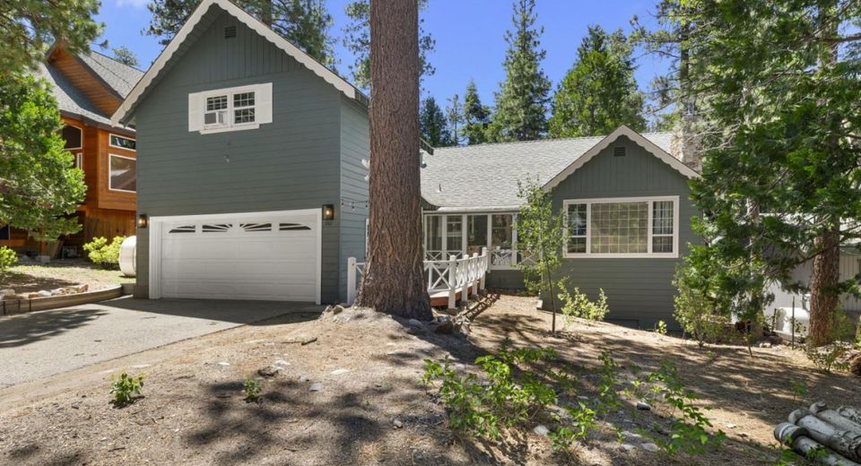 748 Gardner Street, South Lake Tahoe, CA 96150 Photo