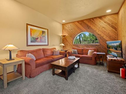 33931 Danburg Drive, Kirkwood, CA 95646 Photo
