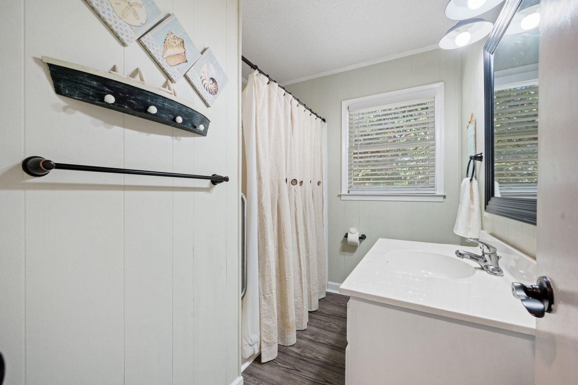 607 Portia Street Photo 23