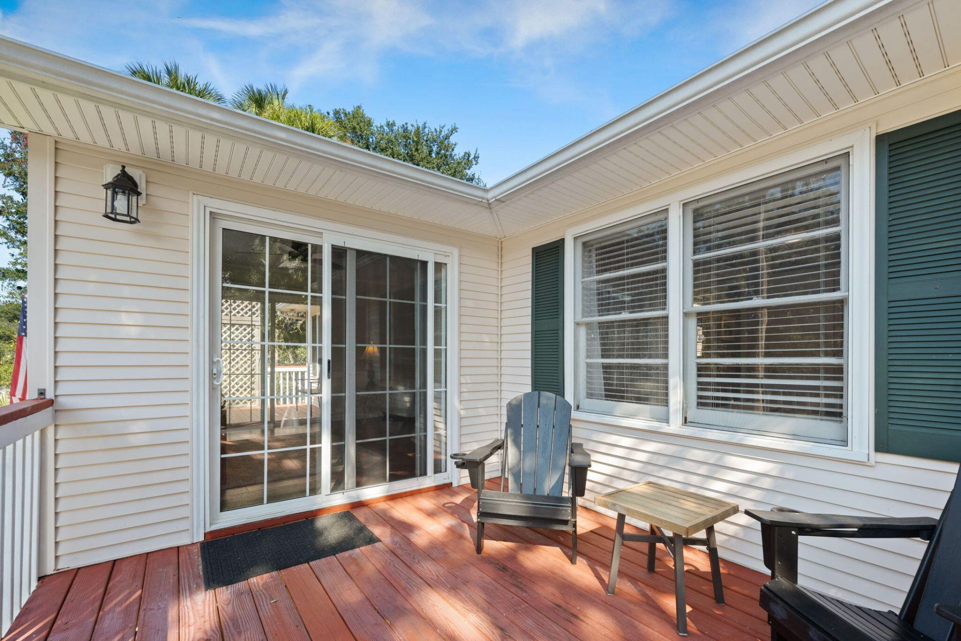 607 Portia Street Photo 33
