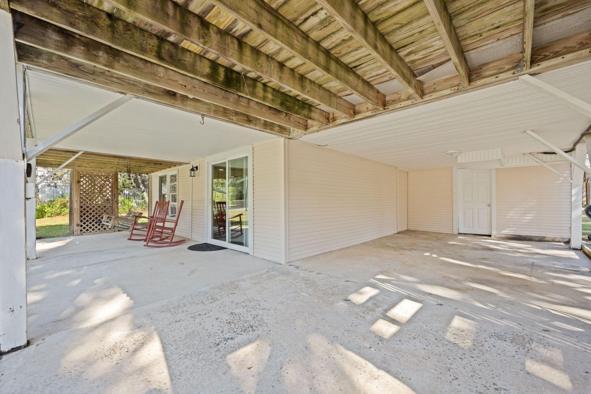 607 Portia Street Photo 49
