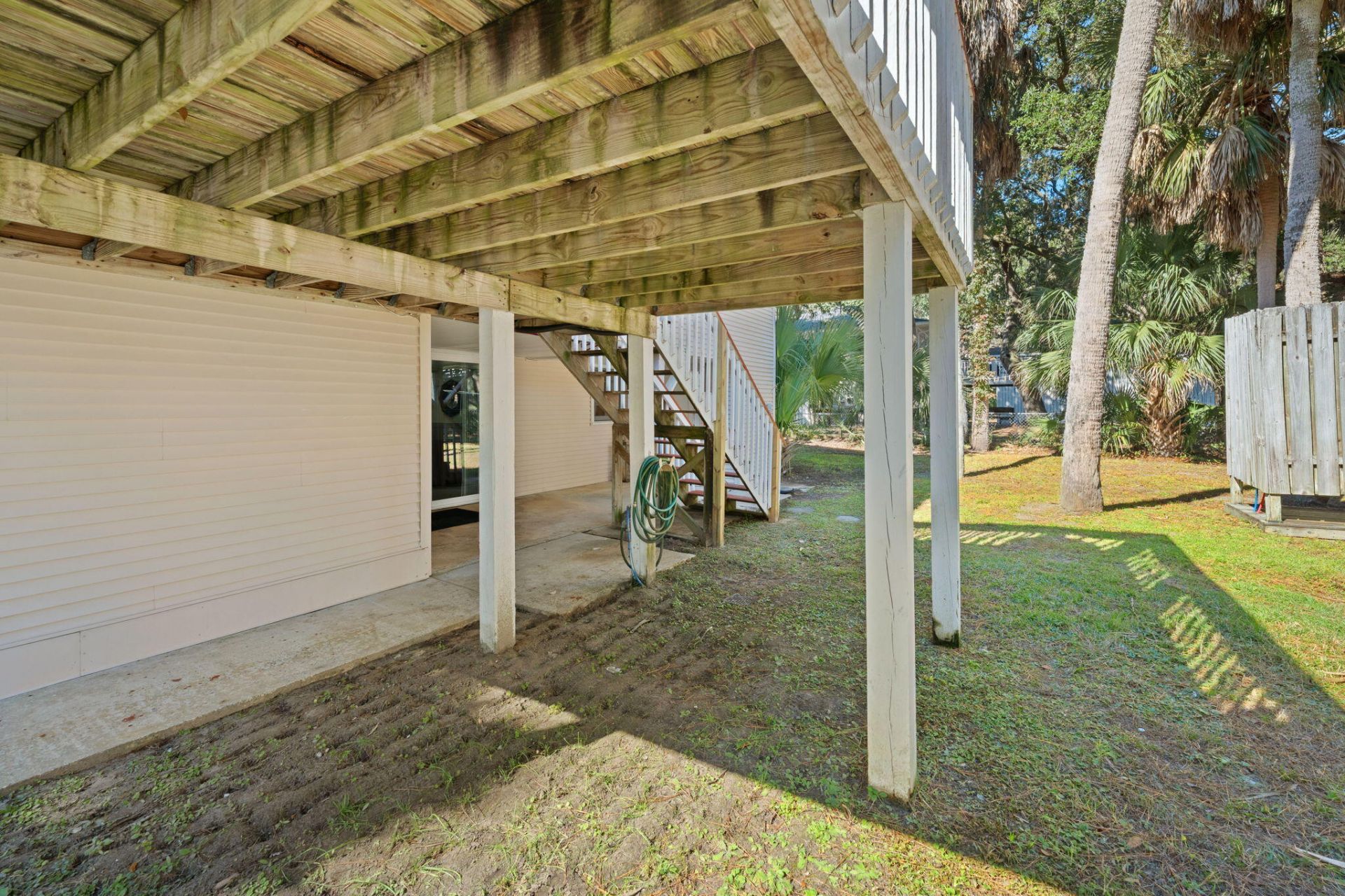 607 Portia Street Photo 57