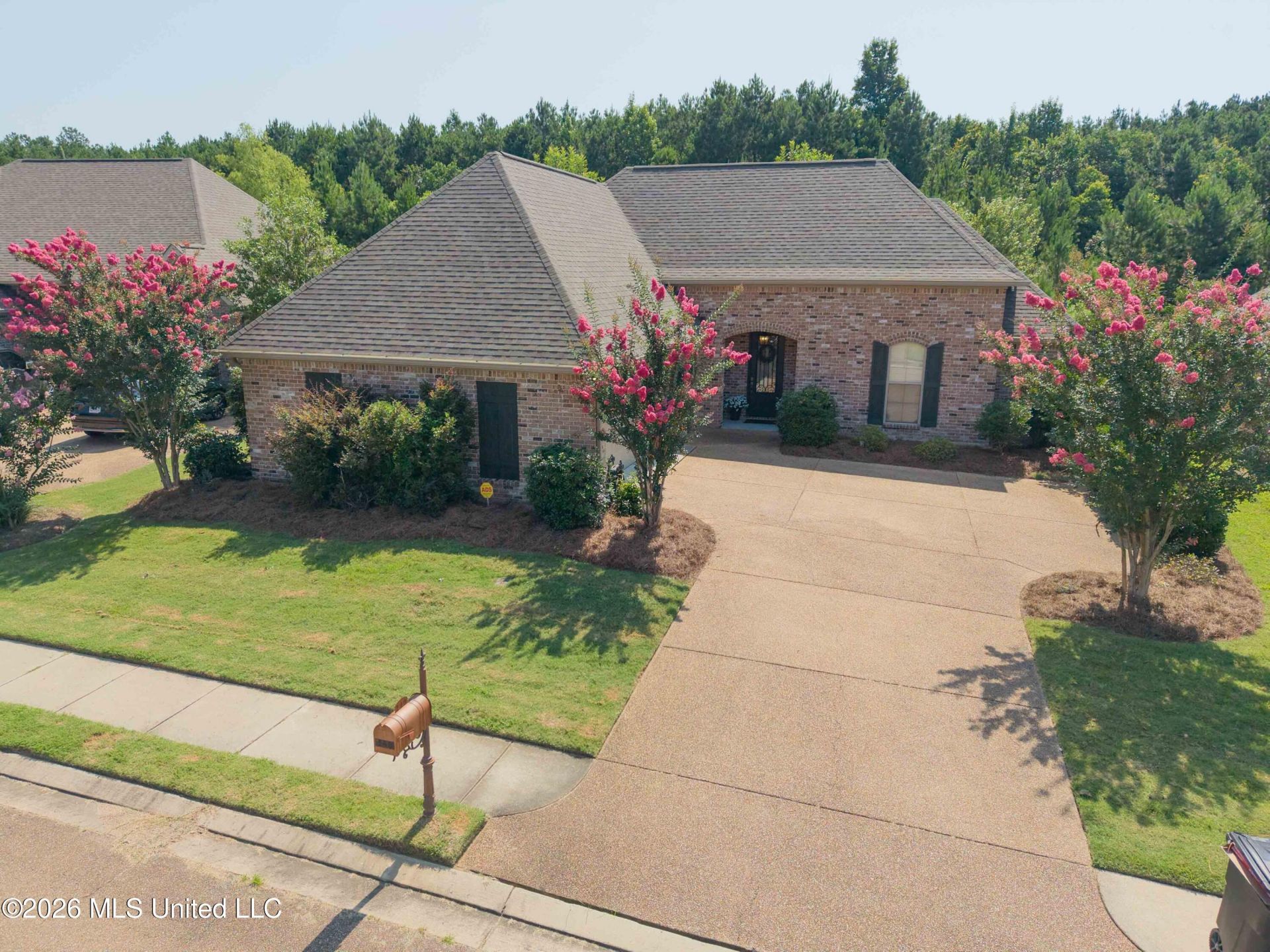 240 Hidden Hills Parkway, Brandon, MS 39047 Main Photo