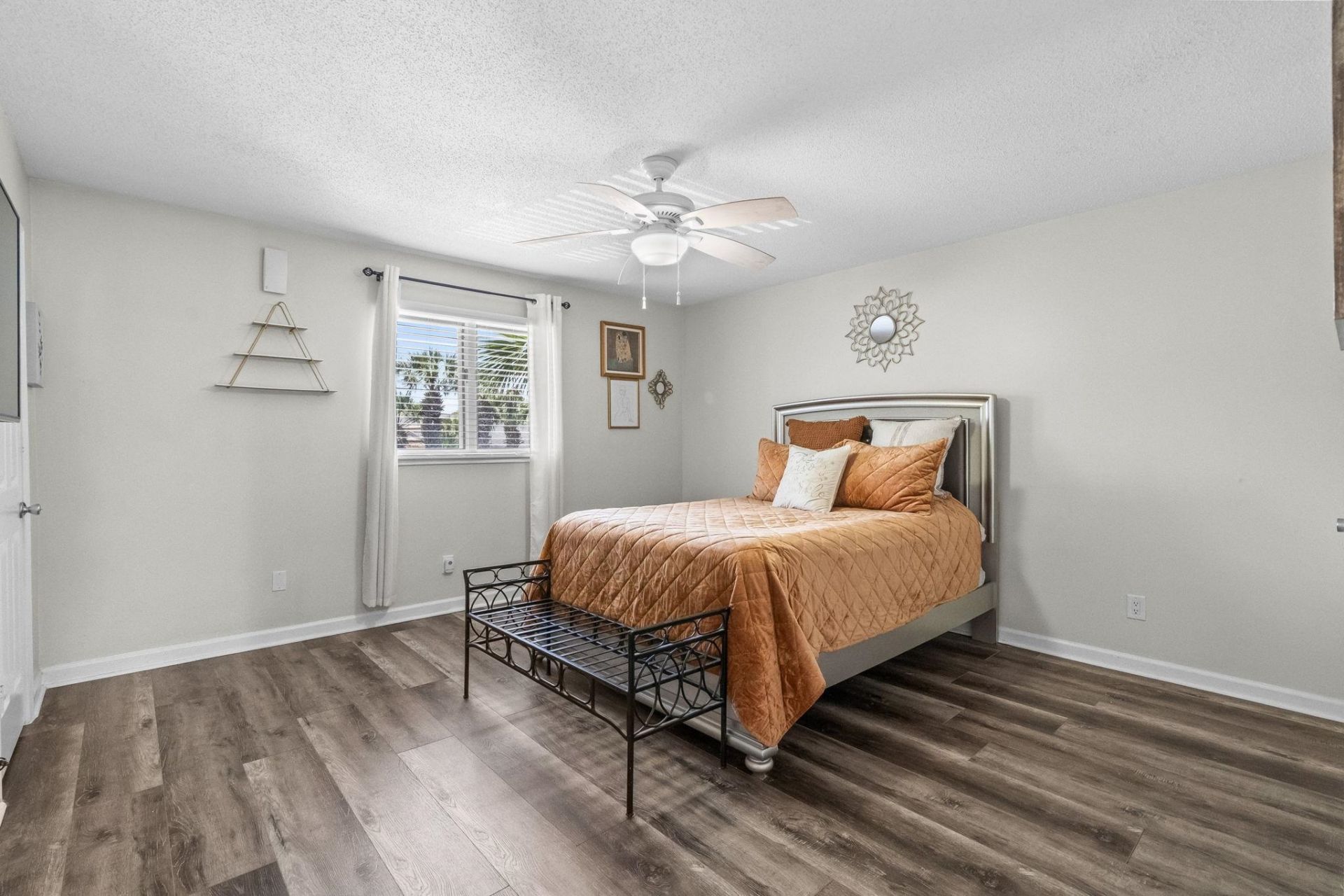 207 Double Eagle Dr.  Photo 16
