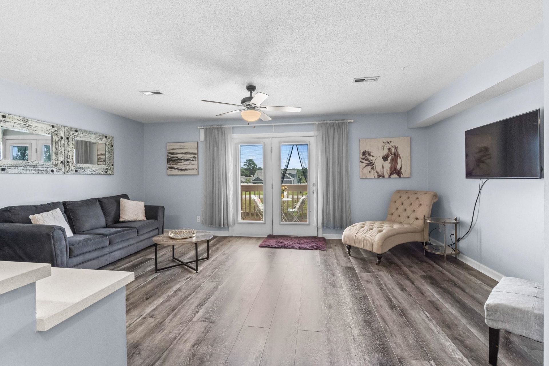 207 Double Eagle Dr.  Photo 4