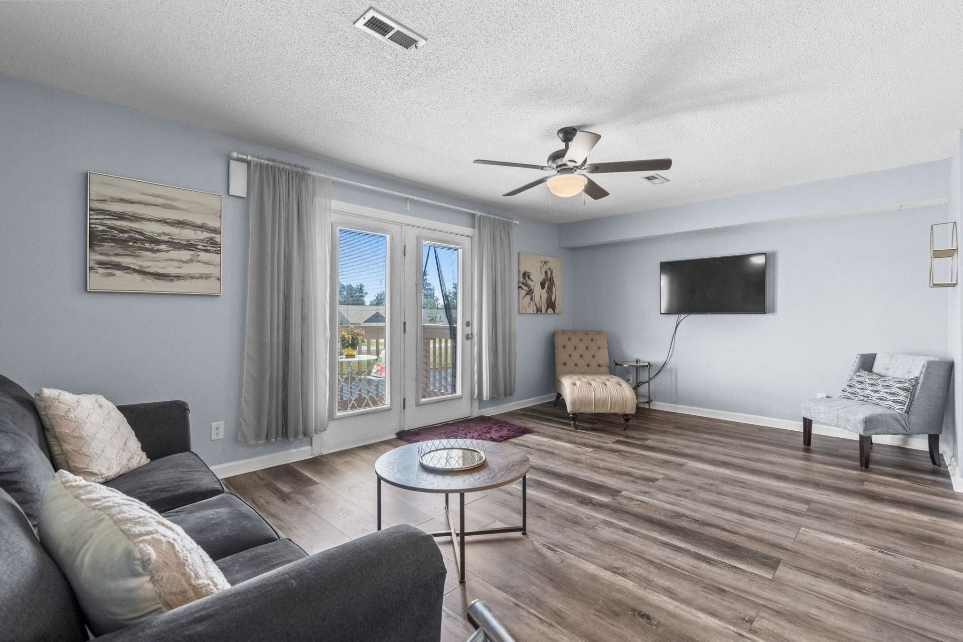 207 Double Eagle Dr.  Photo 6