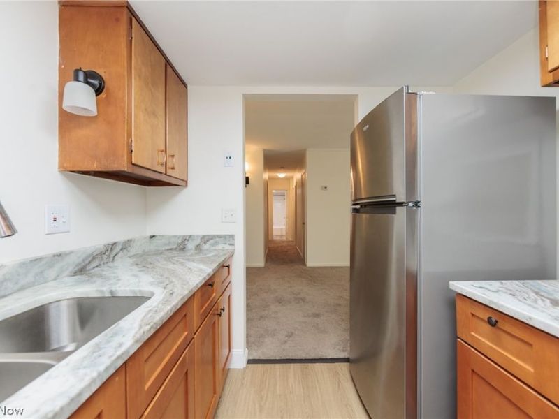 7020 Carriage Hill Drive, Unit 202, Brecksville, OH 44141 Photo 17