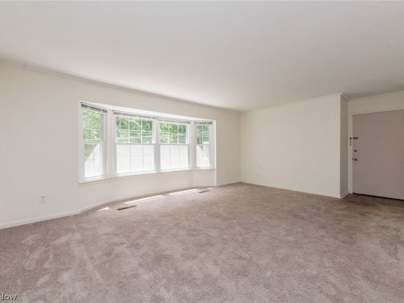 7020 Carriage Hill Drive, Unit 202, Brecksville, OH 44141 Photo 3