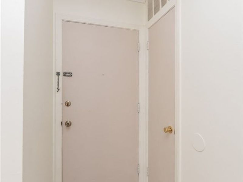 7020 Carriage Hill Drive, Unit 202, Brecksville, OH 44141 Photo 34
