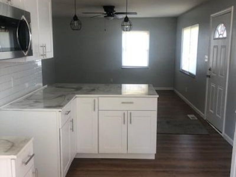 1725 Laurel Avenue , Columbus, OH 43223 Photo 3