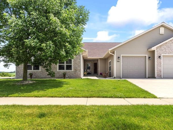 113 Community DRIVE, Fall River, WI 53932