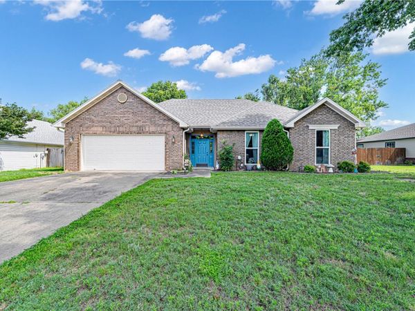 29 Ivy Circle , Bentonville, AR 72712