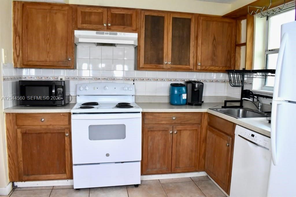 Please Call For Address, Unit 103, Pembroke Pines, FL 33025 Photo