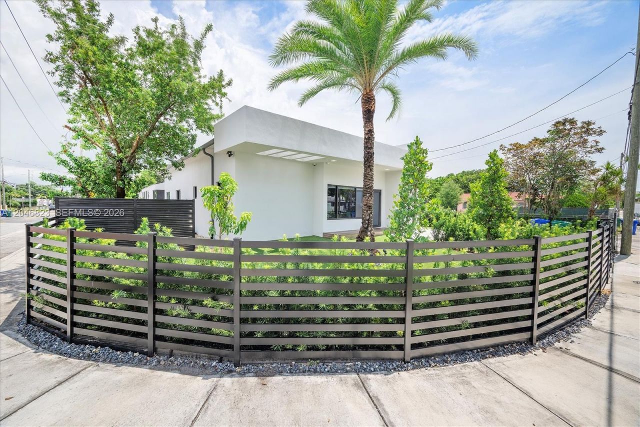 95 NW 52nd St , Miami, FL 33127 Photo