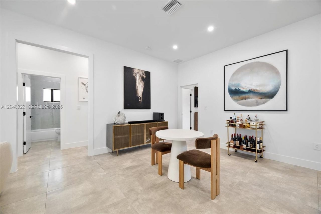 95 NW 52nd St , Miami, FL 33127 Photo
