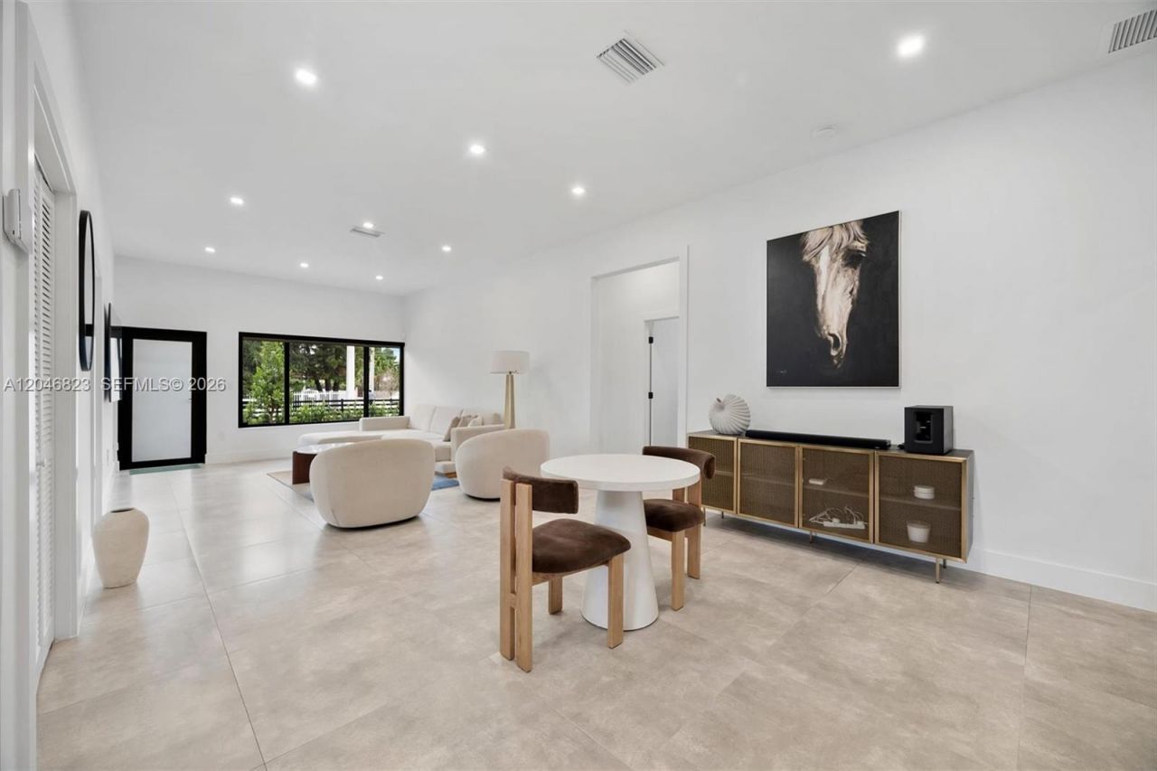 95 NW 52nd St , Miami, FL 33127 Photo