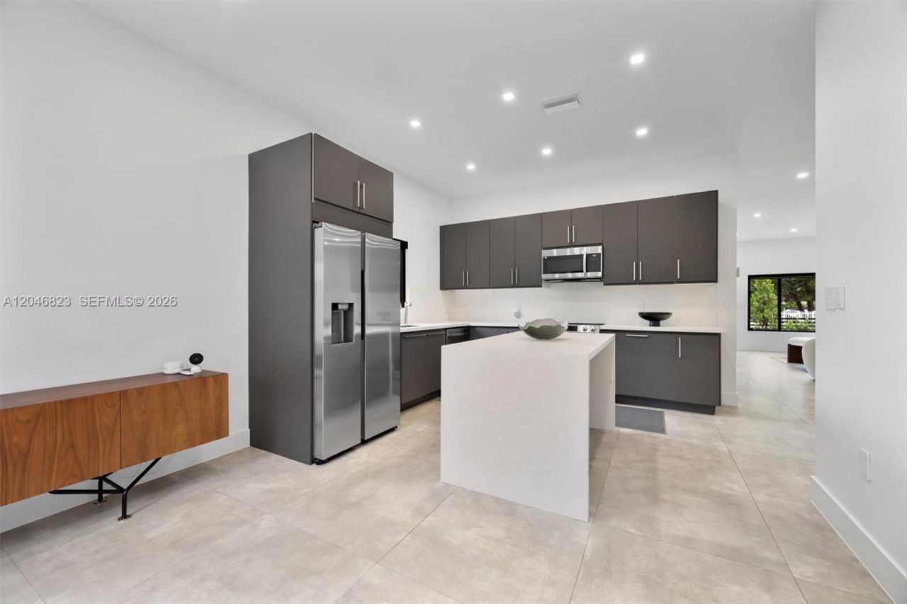 95 NW 52nd St , Miami, FL 33127 Photo