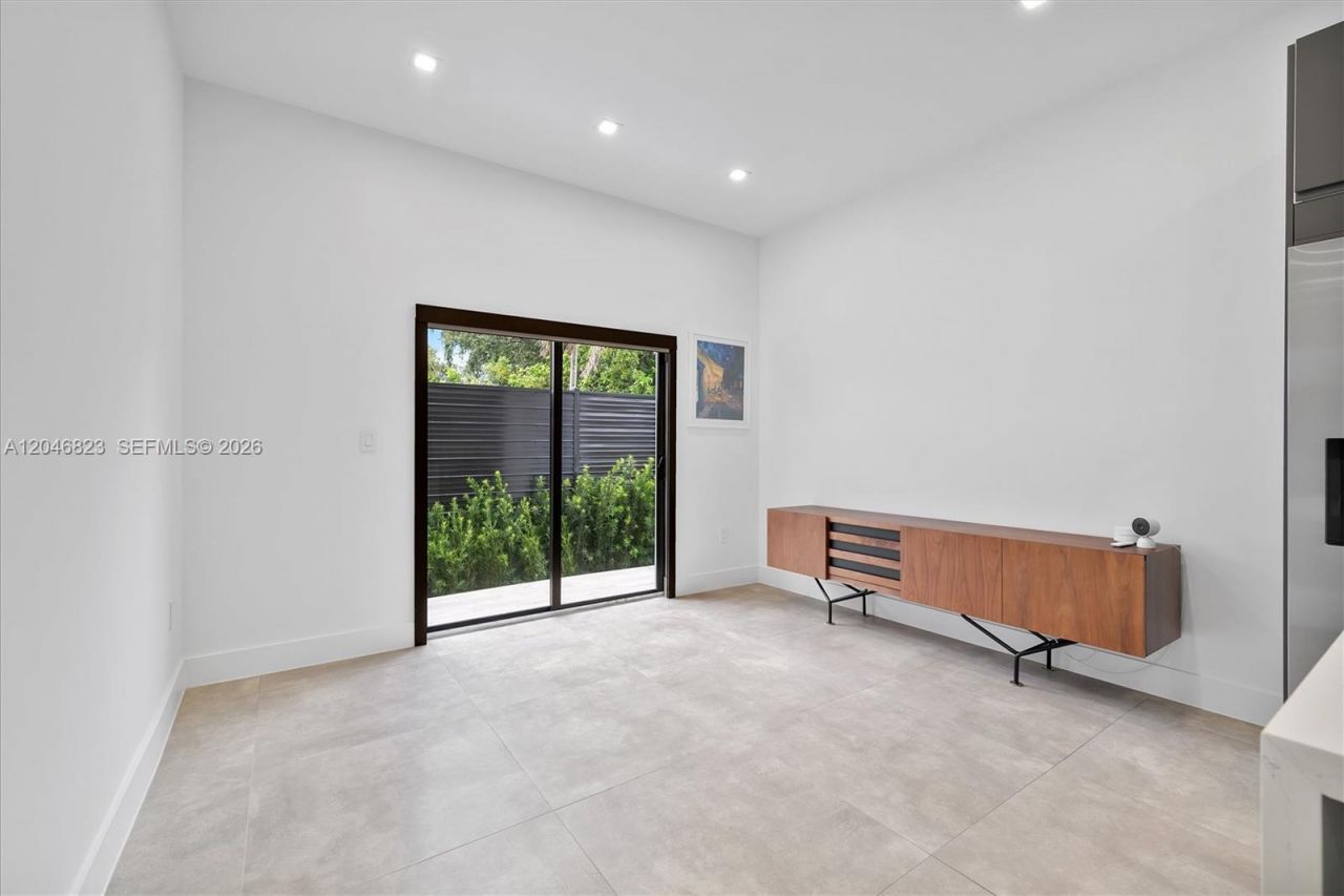 95 NW 52nd St , Miami, FL 33127 Photo