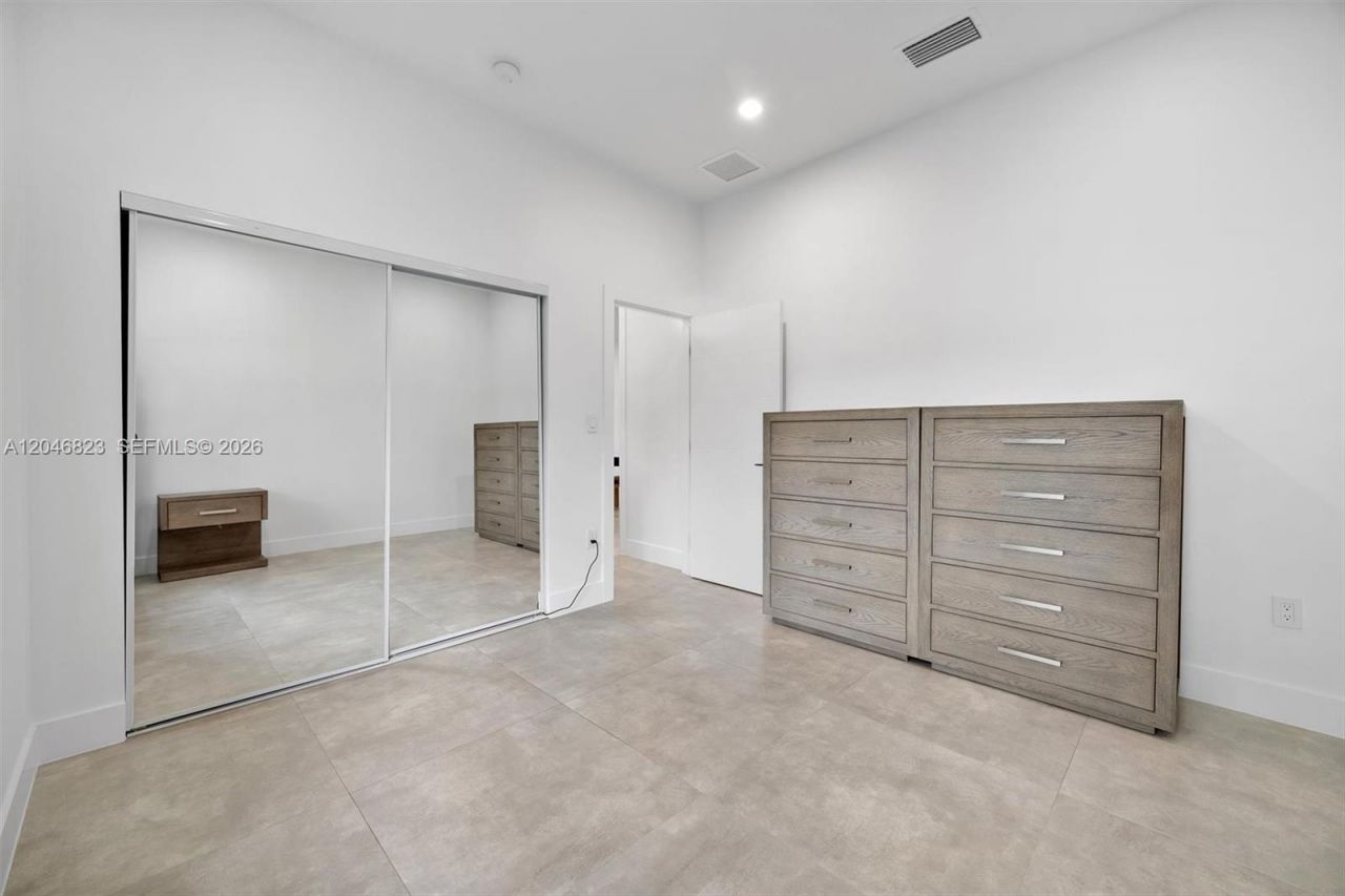 95 NW 52nd St , Miami, FL 33127 Photo