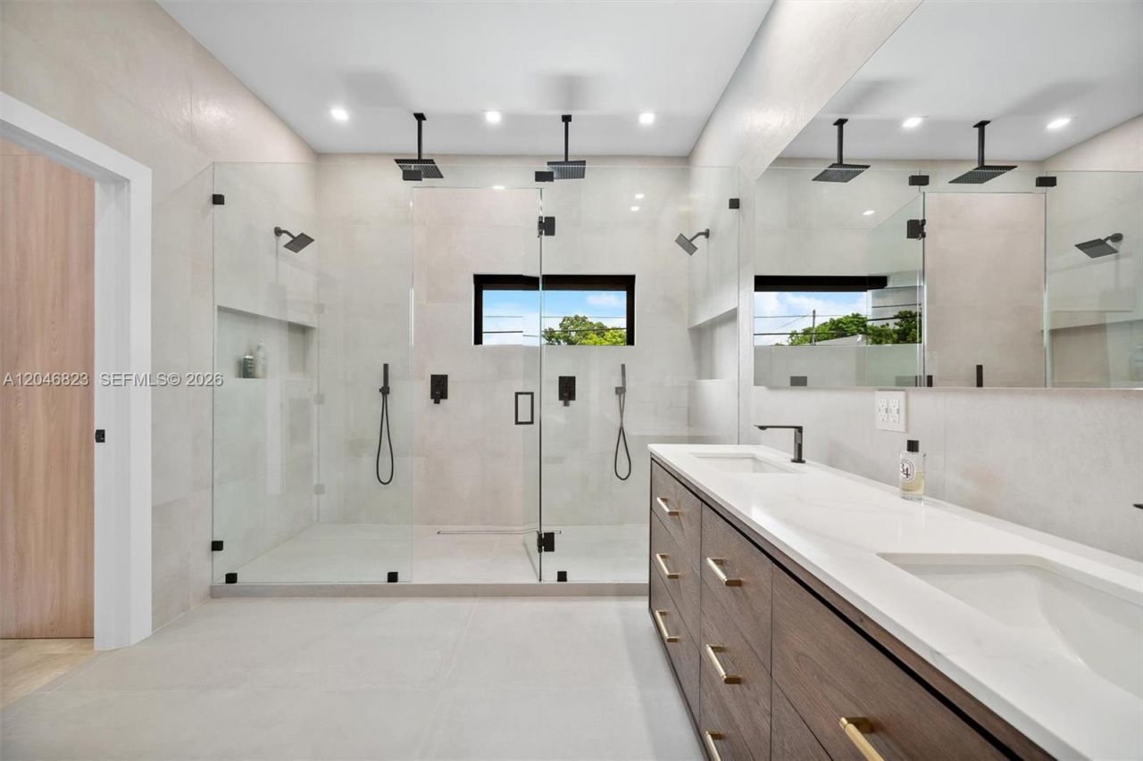 95 NW 52nd St , Miami, FL 33127 Photo