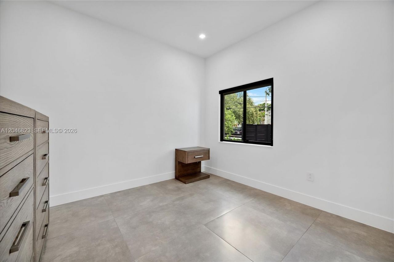 95 NW 52nd St , Miami, FL 33127 Photo