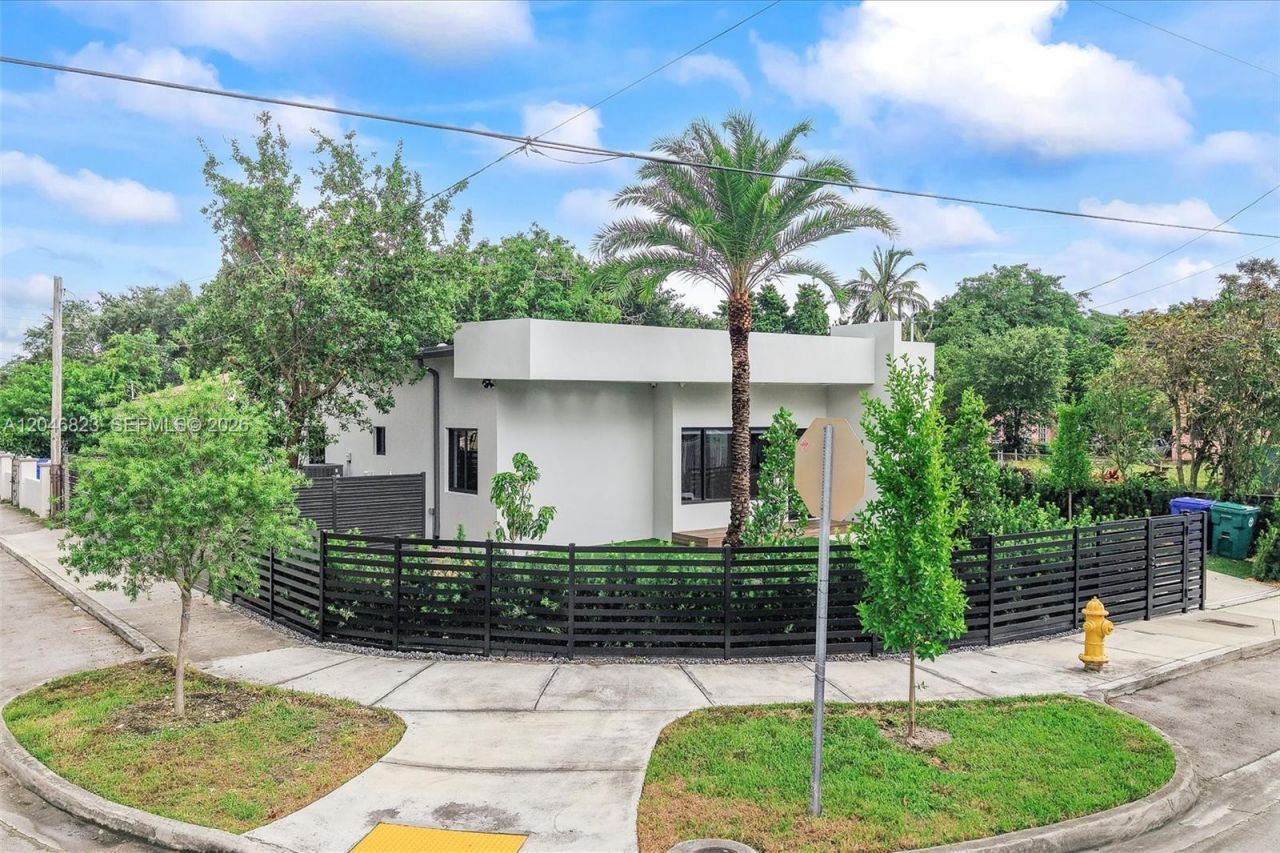 95 NW 52nd St , Miami, FL 33127 Photo