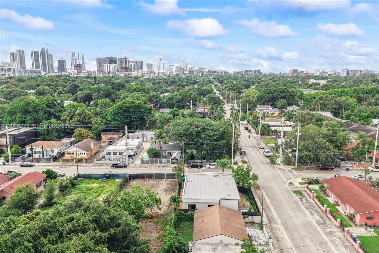 95 NW 52nd St , Miami, FL 33127 Photo