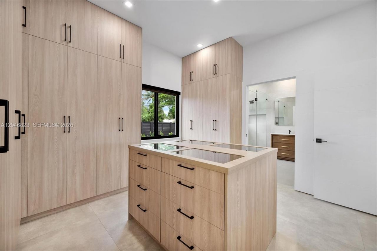 95 NW 52nd St , Miami, FL 33127 Photo