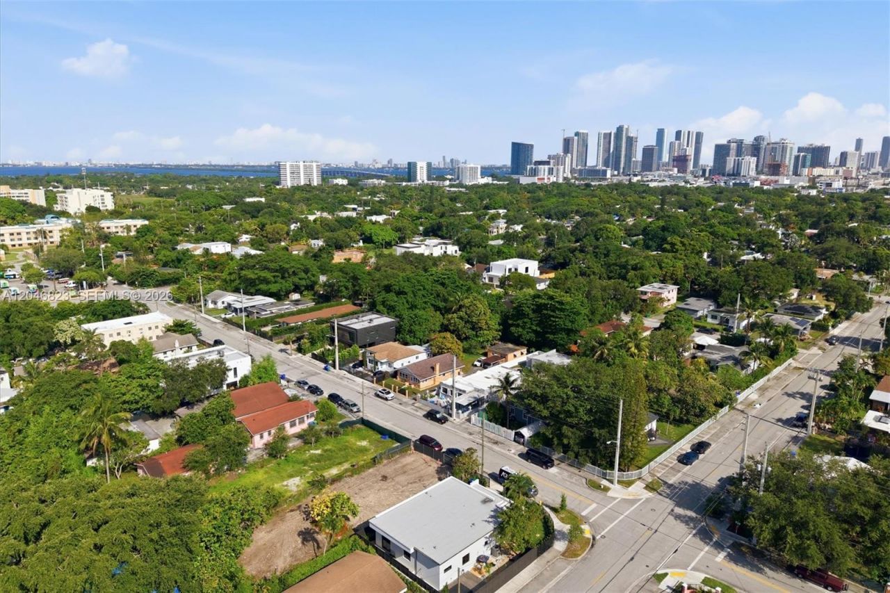 95 NW 52nd St , Miami, FL 33127 Photo