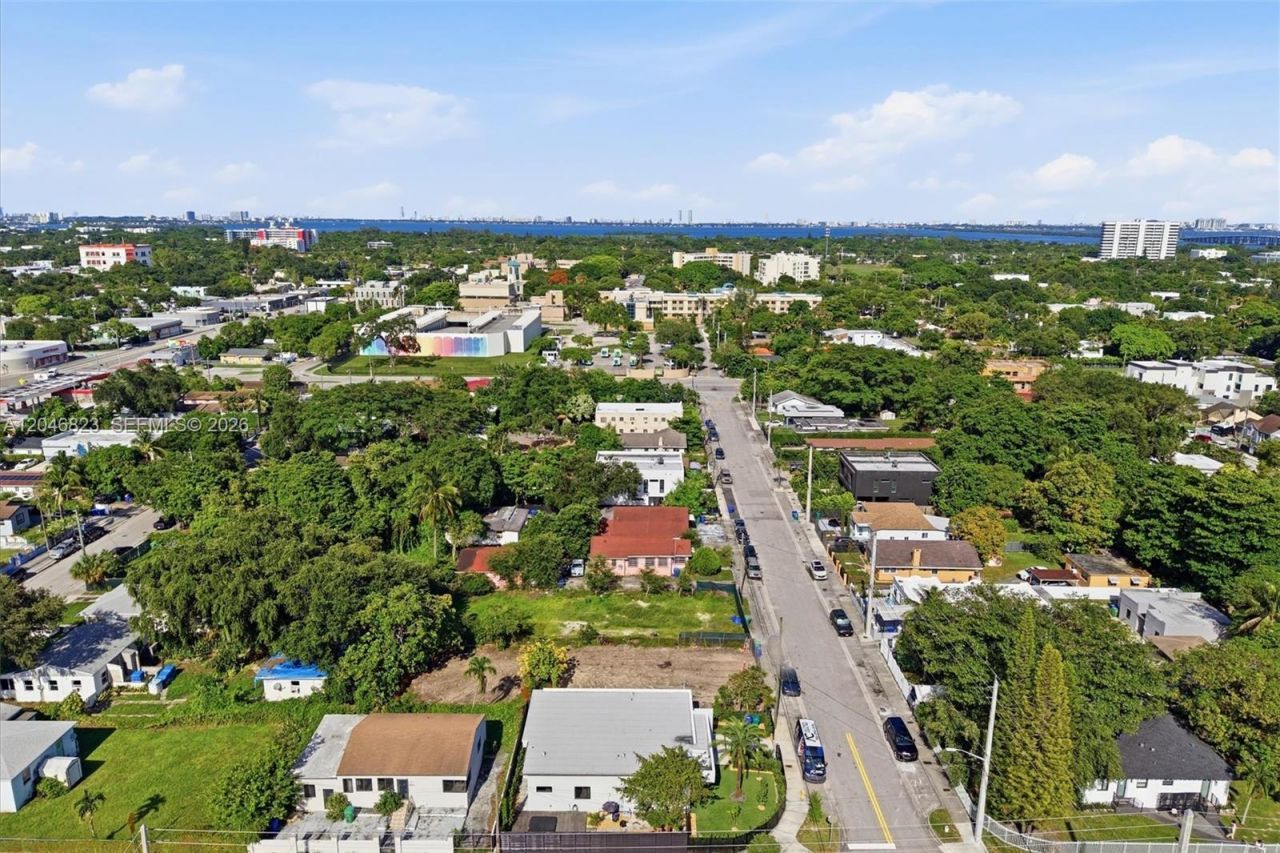 95 NW 52nd St , Miami, FL 33127 Photo