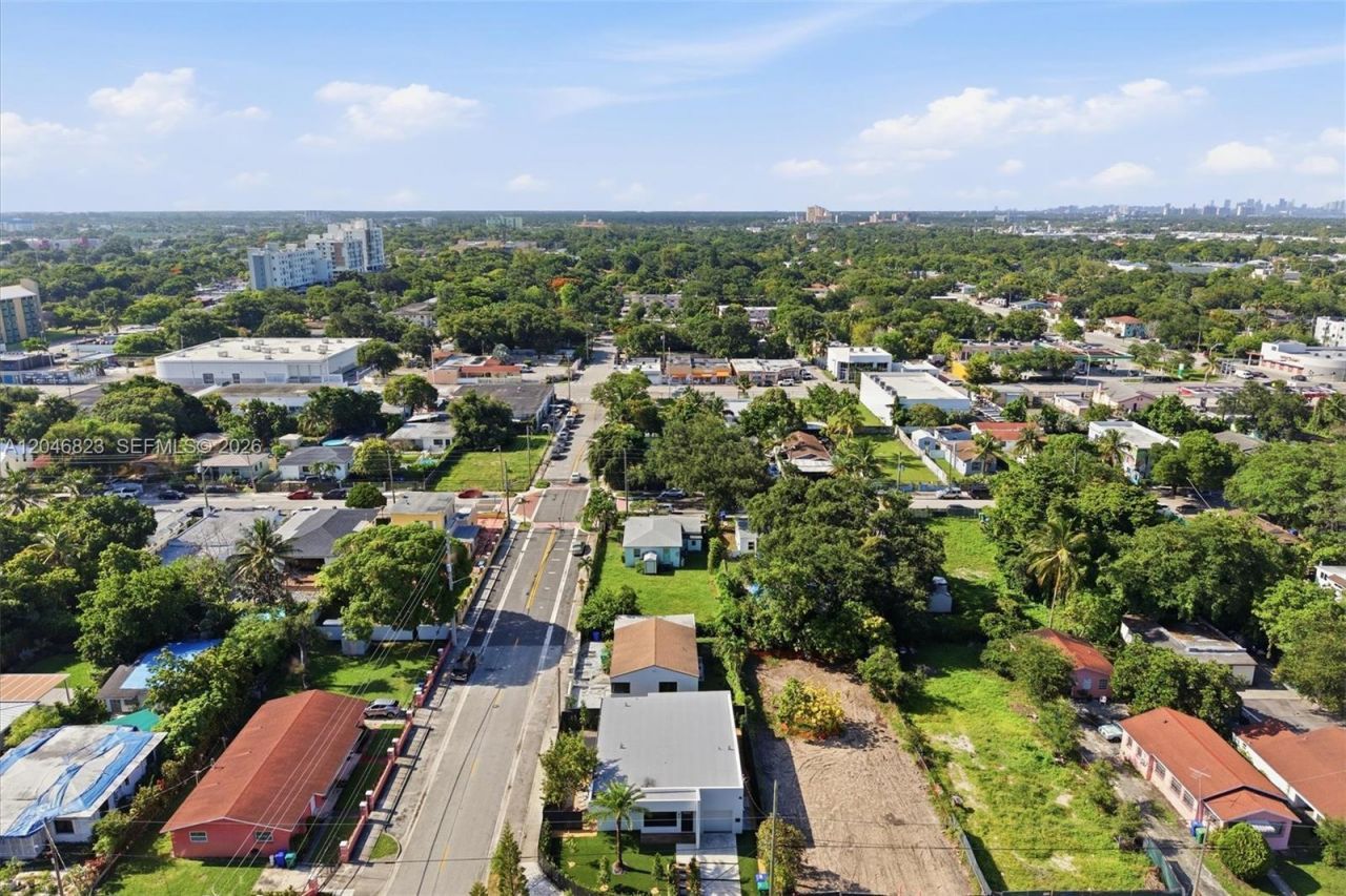 95 NW 52nd St , Miami, FL 33127 Photo