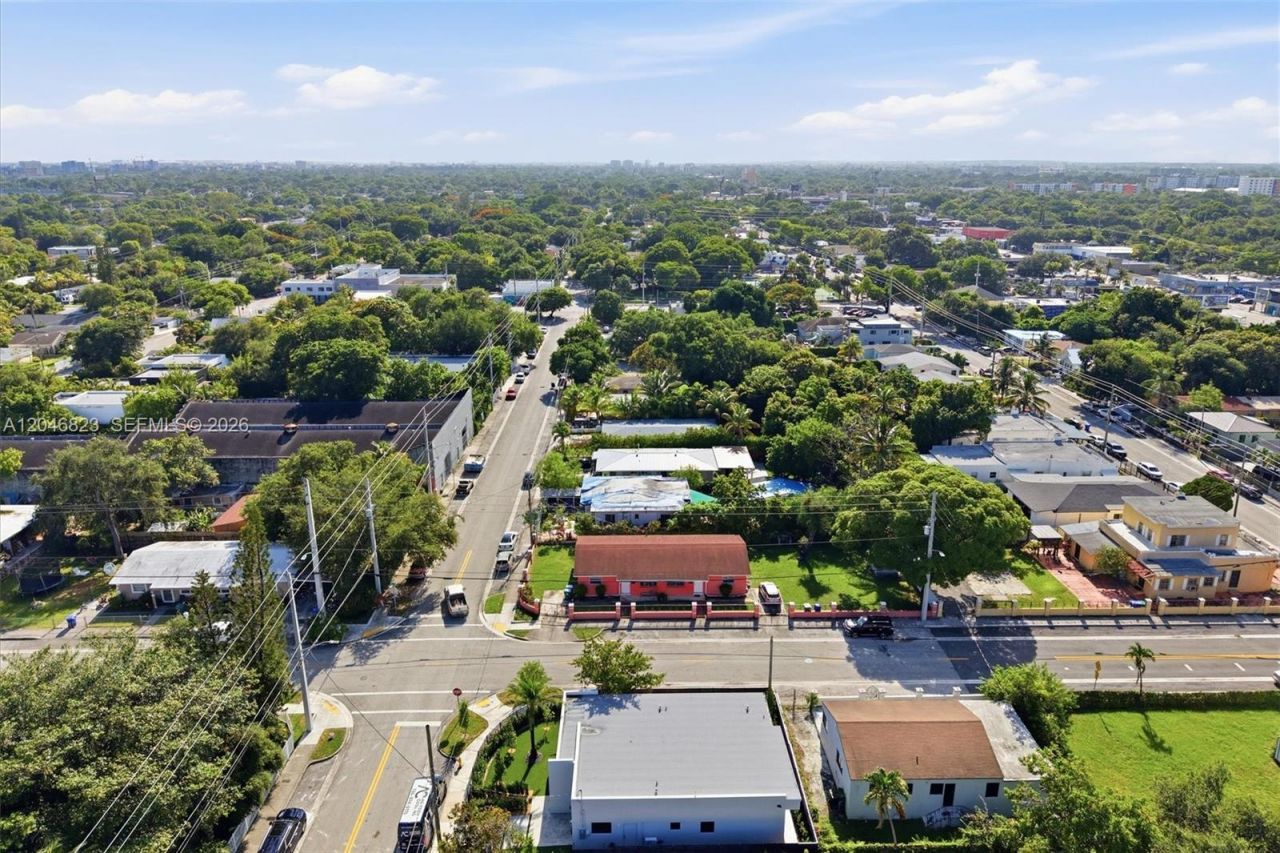 95 NW 52nd St , Miami, FL 33127 Photo