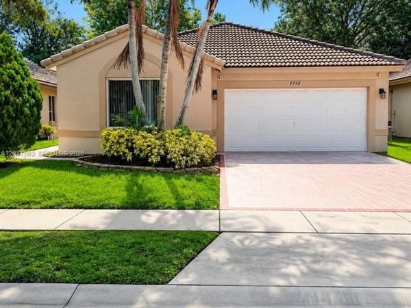 1713 NW 208th Ter , Unit 1713, Pembroke Pines, FL 33029