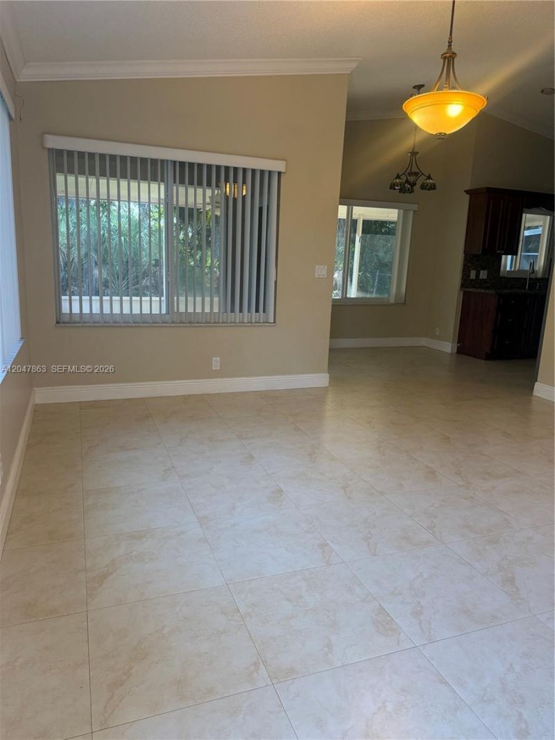 1713 NW 208th Ter, Unit 1713, Pembroke Pines, FL 33029 Photo